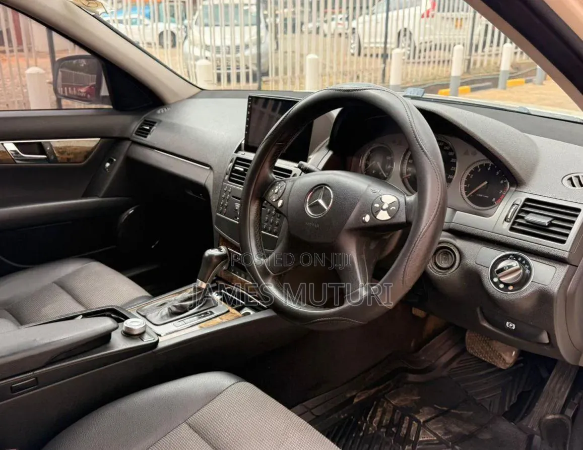 Mercedes-Benz C200 2008 Pearl