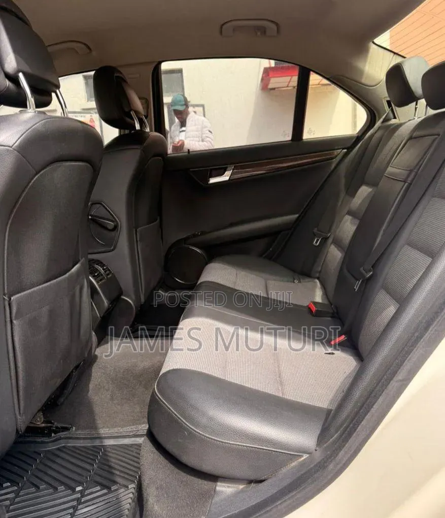 Mercedes-Benz C200 2008 Pearl