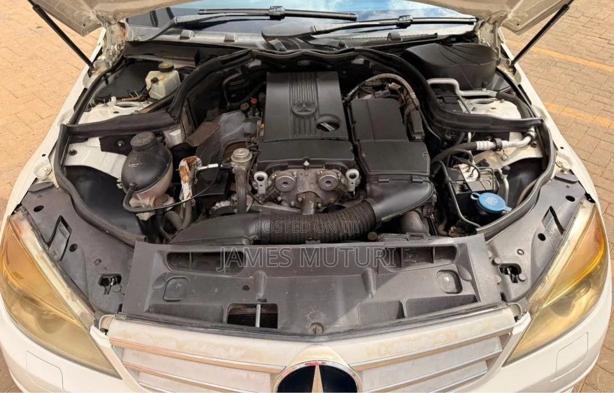 Mercedes-Benz C200 2008 Pearl
