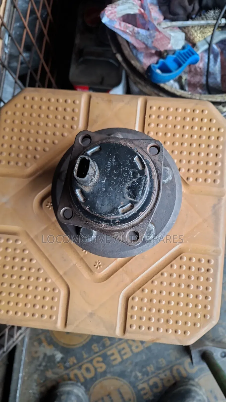 Rear Hub Premio 240/Wish 2wd