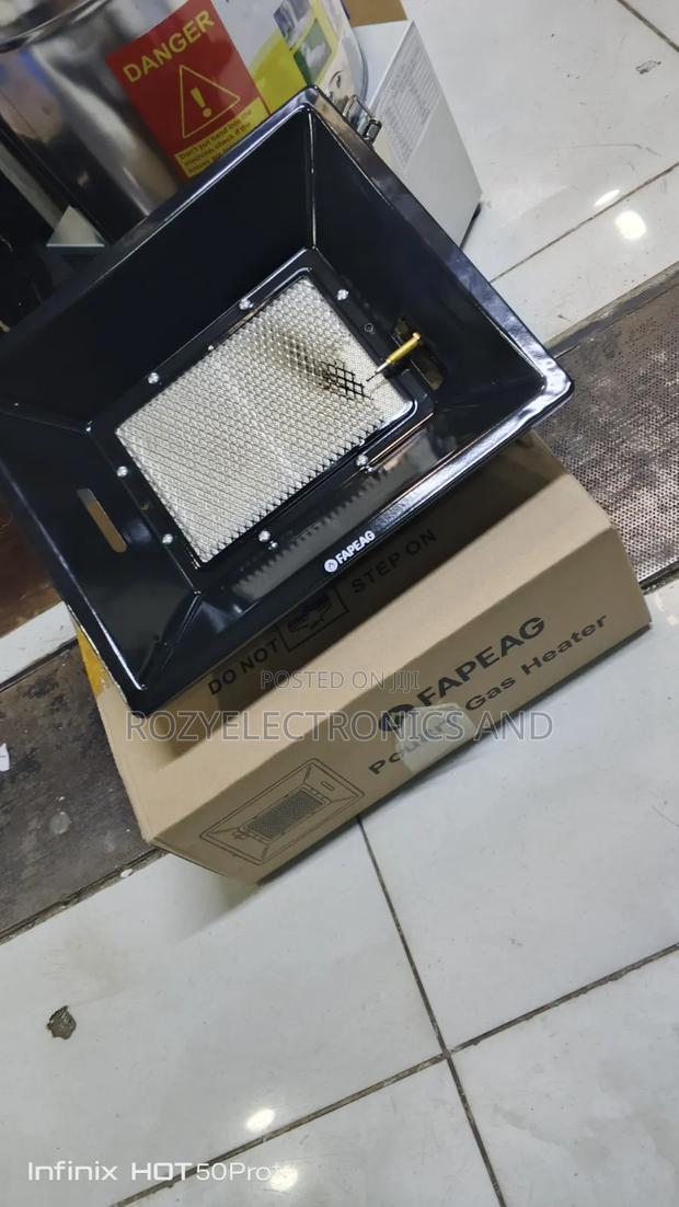 Chicken Brooder That Can Use 1000 Chicken - main view