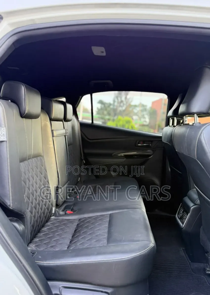 Toyota Harrier 2019 White