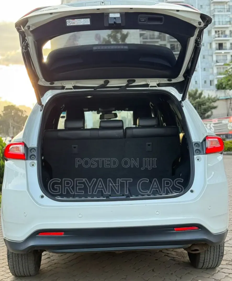 Toyota Harrier 2019 White