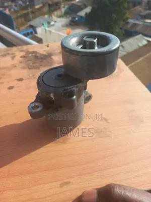Ex Japan Nissan Tiida 4wd Belt Tensioner.