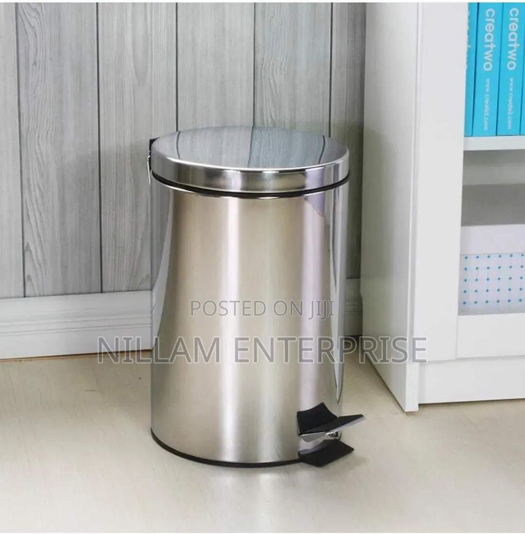Stainless Steel Pedal Dustbin With Plastic Inner Bucket