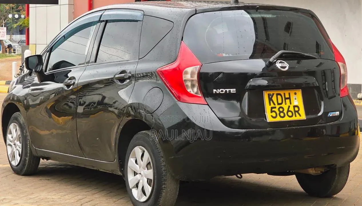 Nissan Note 2015 Black