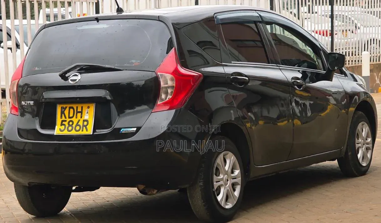Nissan Note 2015 Black