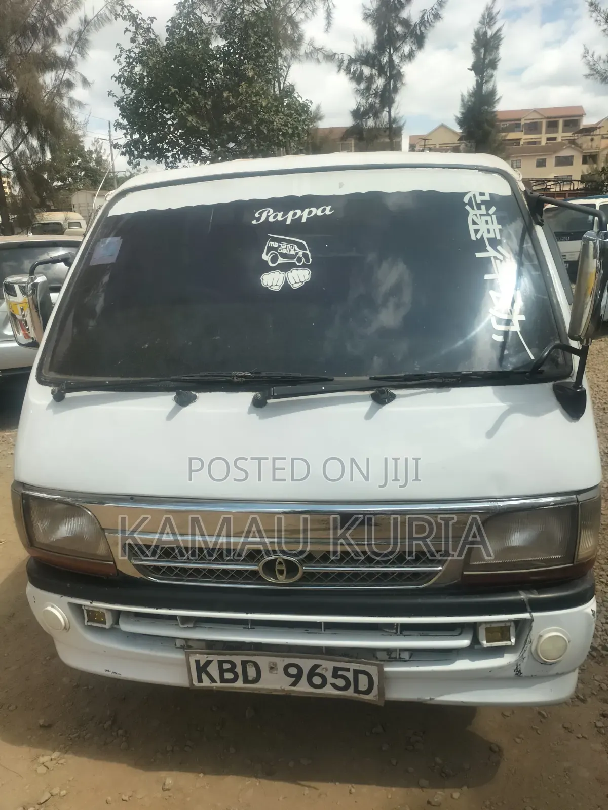 Toyota HiAce 2002 White