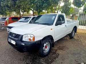 Nissan Wingroad 2013 White