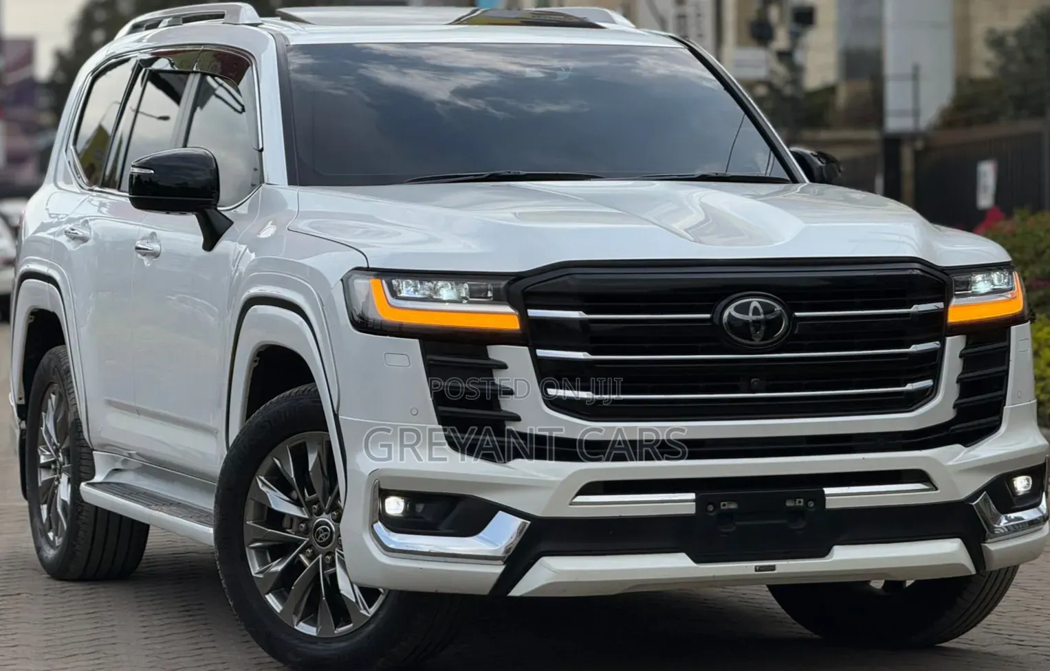 Toyota Land Cruiser 2022 White