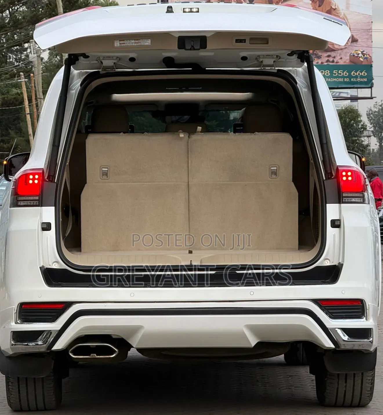 Toyota Land Cruiser 2022 White