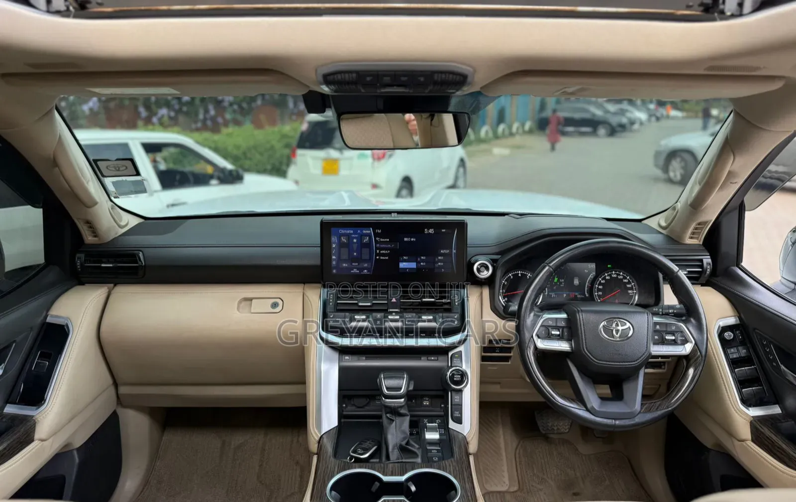 Toyota Land Cruiser 2022 White