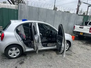 Nissan March 1.2 FWD 2019 Silver