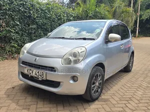 Toyota Passo 2012 Silver