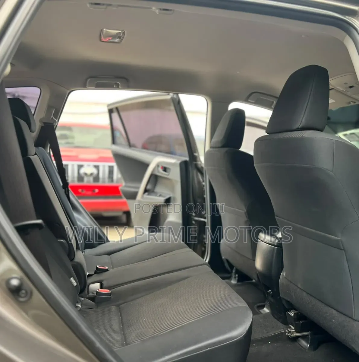 Toyota RAV4 2017