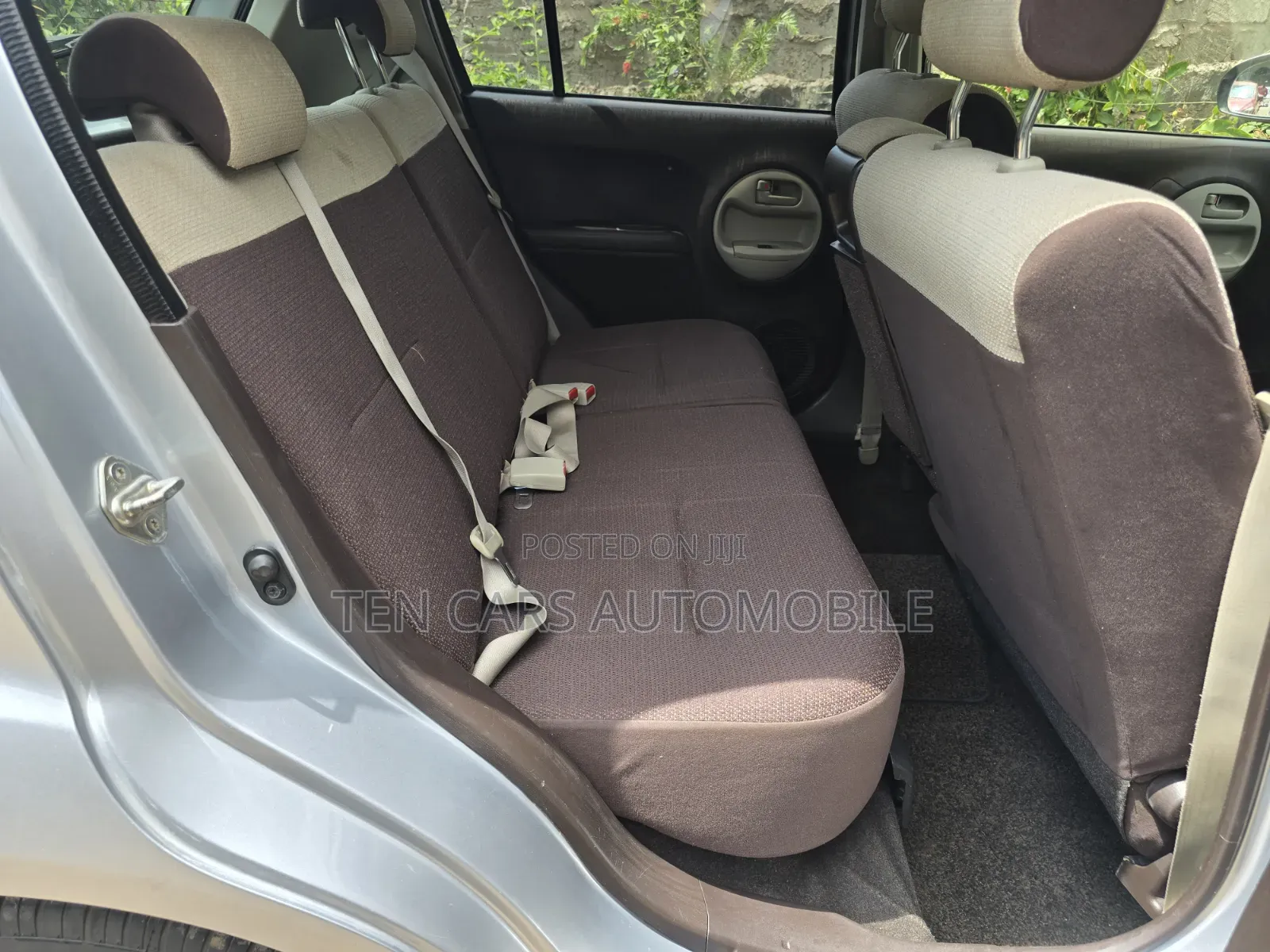 Toyota Passo 2012 Silver