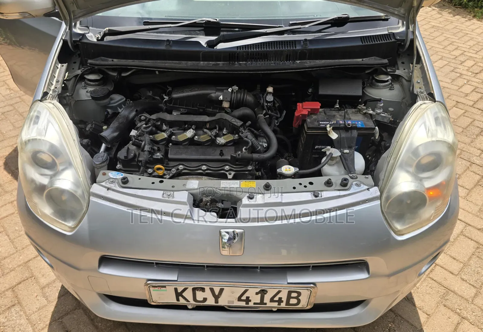 Toyota Passo 2012 Silver
