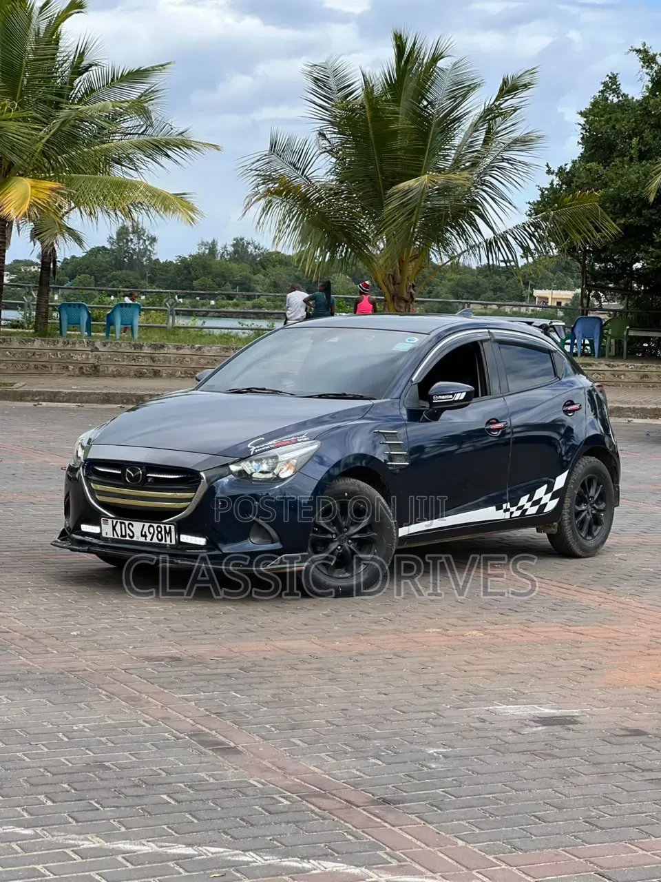 Mazda Demio 2016 Blue