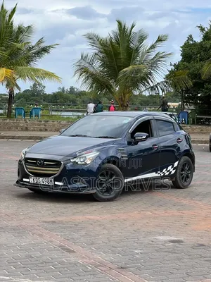 Mazda Demio 2016 Blue