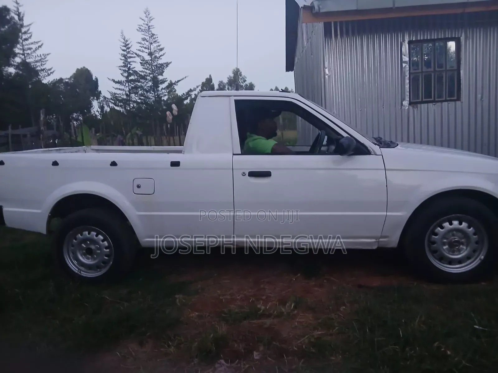 Mazda Rustler 2000 White