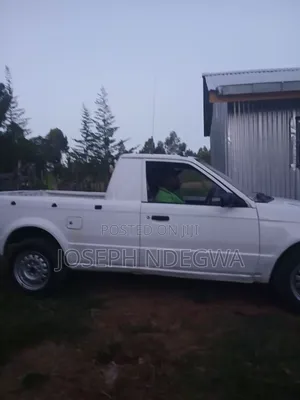 Mazda Rustler 2000 White