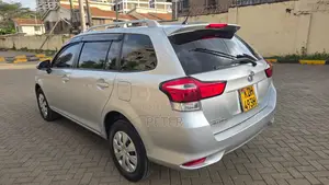 Toyota Corolla Fielder 2015 Silver