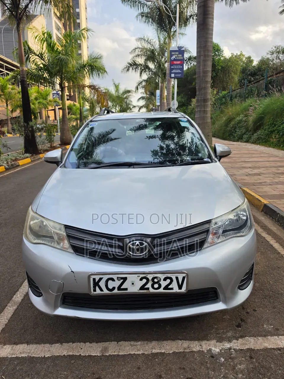 Toyota Corolla Fielder 2015 Silver