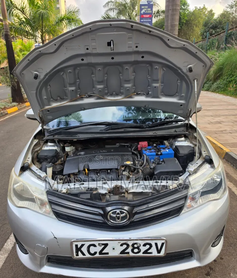 Toyota Corolla Fielder 2015 Silver