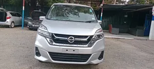 Nissan Serena 2018 Silver