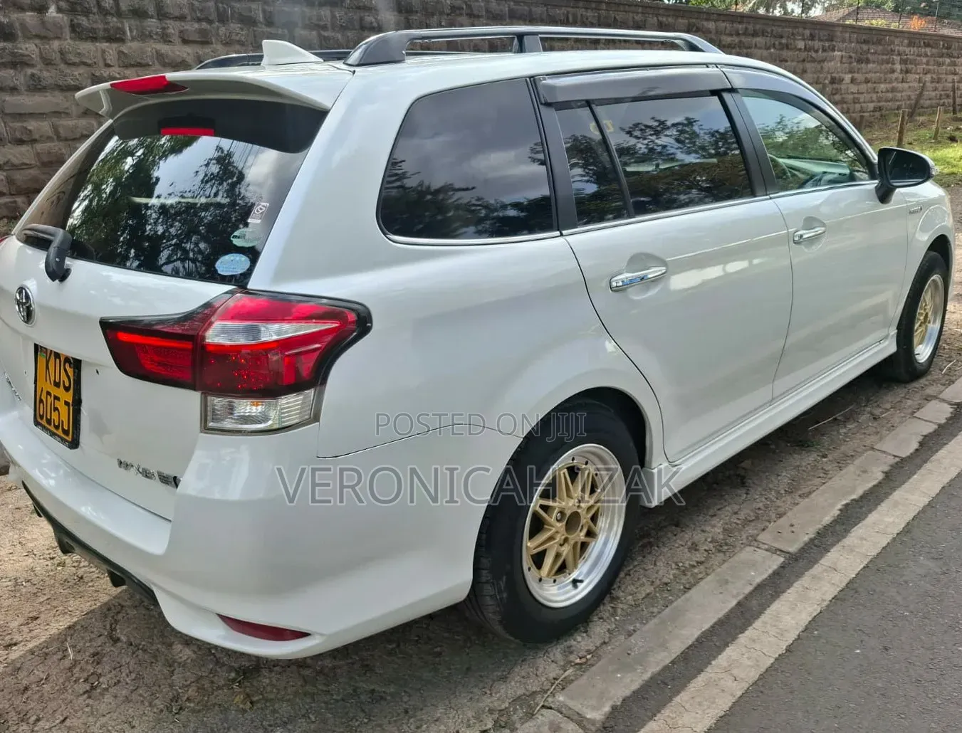 Toyota Corolla Fielder 2016 White
