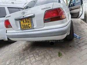 Toyota Corolla 2005 White