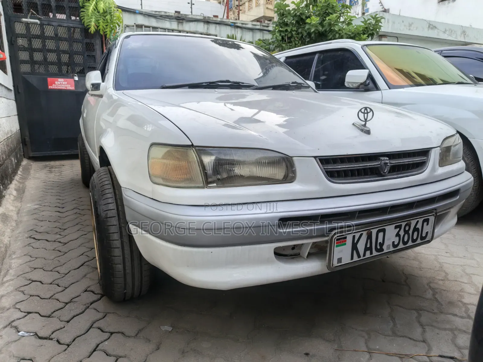Toyota Corolla 2005 White