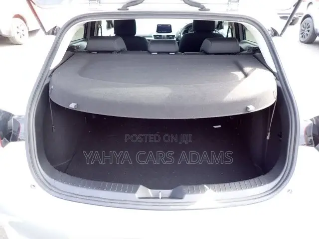 Mazda Axela 2019 Silver