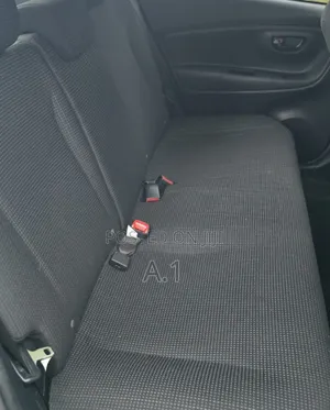 Toyota Vitz 2019 Off white