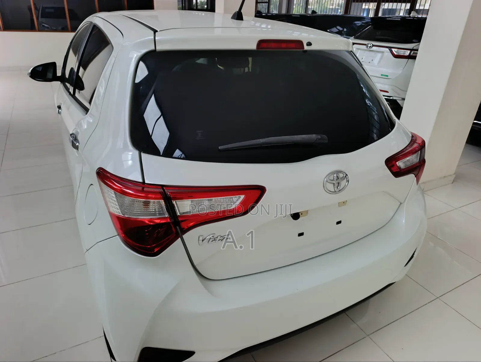 Toyota Vitz 2019 Off white