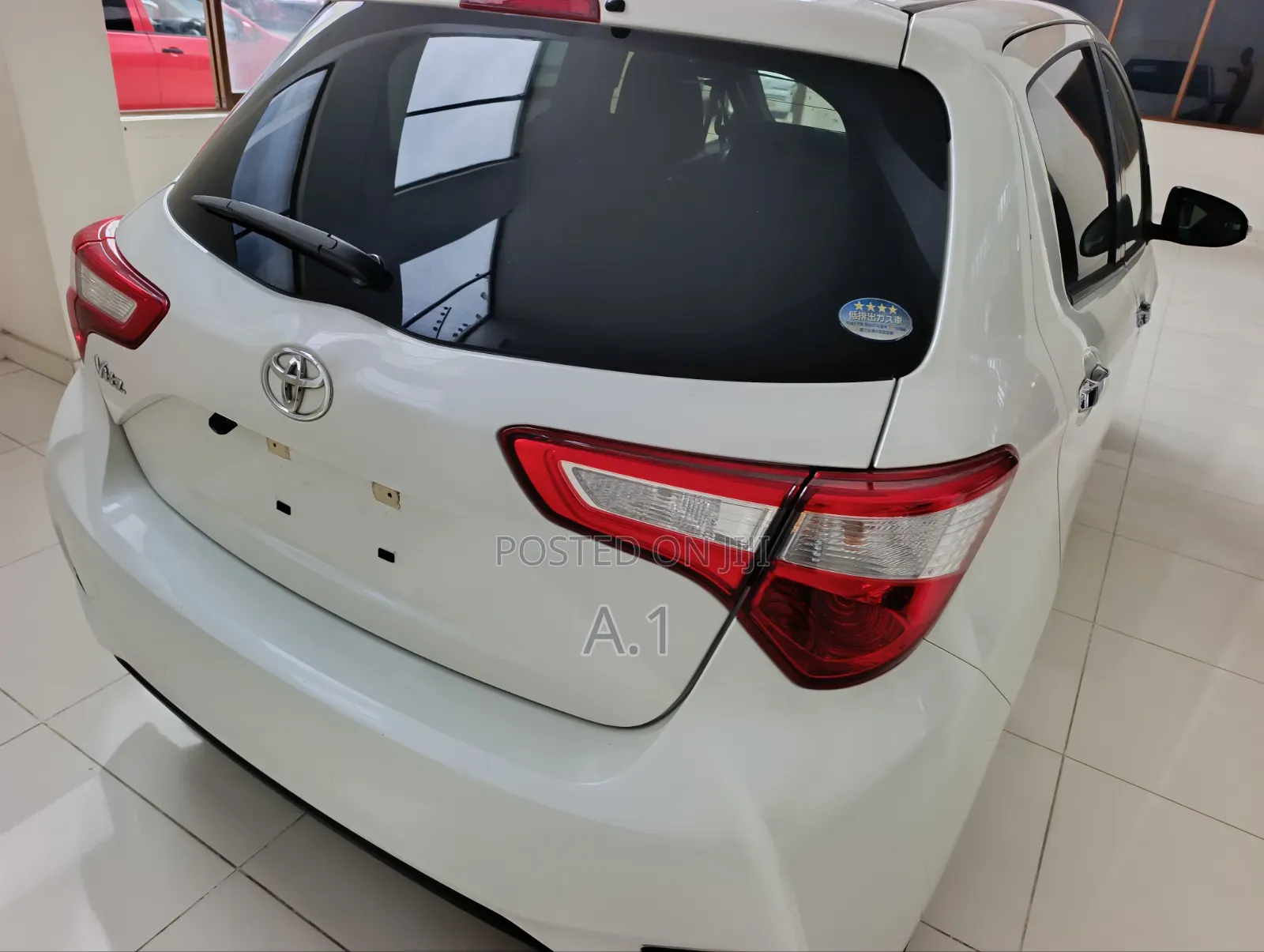 Toyota Vitz 2019 Off white