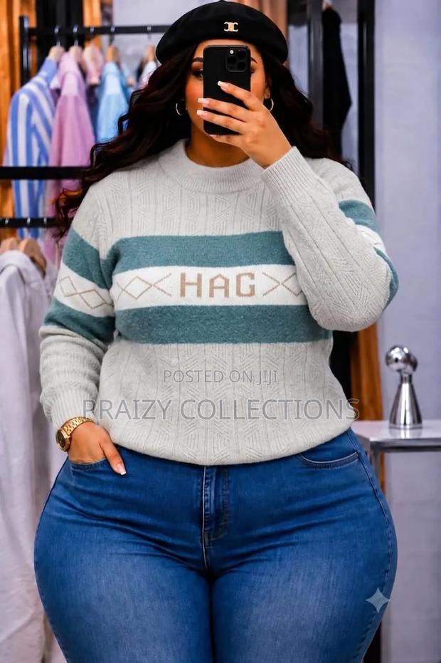 Warm Unisex Roundneck Sweater - thumbnail 3