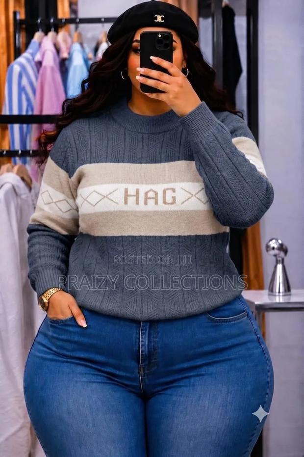 Warm Unisex Roundneck Sweater - thumbnail 4