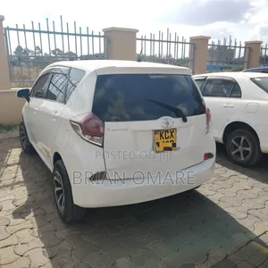 Toyota Ractis 2014 White