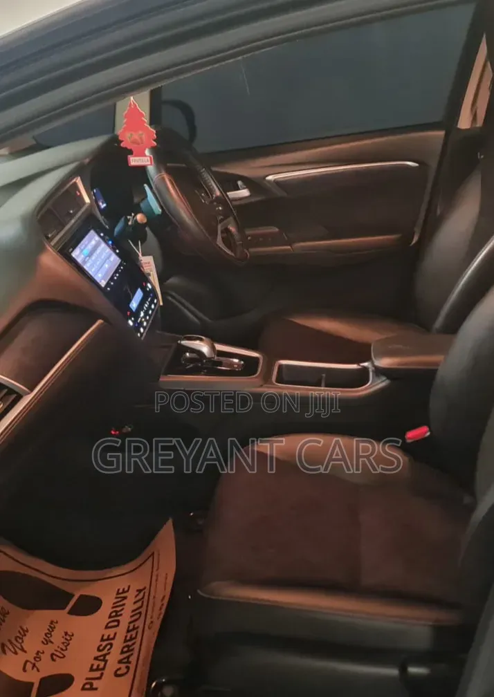 Honda Fit Shuttle 2018 Blue