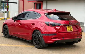 Mazda Axela 2017 Red
