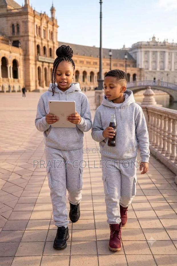 Hooded Kids Tracksuit -Good Quality - thumbnail 4