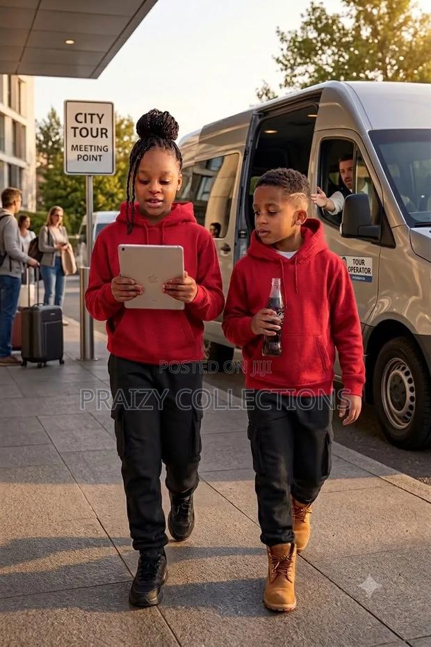 Hooded Kids Tracksuit -Good Quality - thumbnail 6