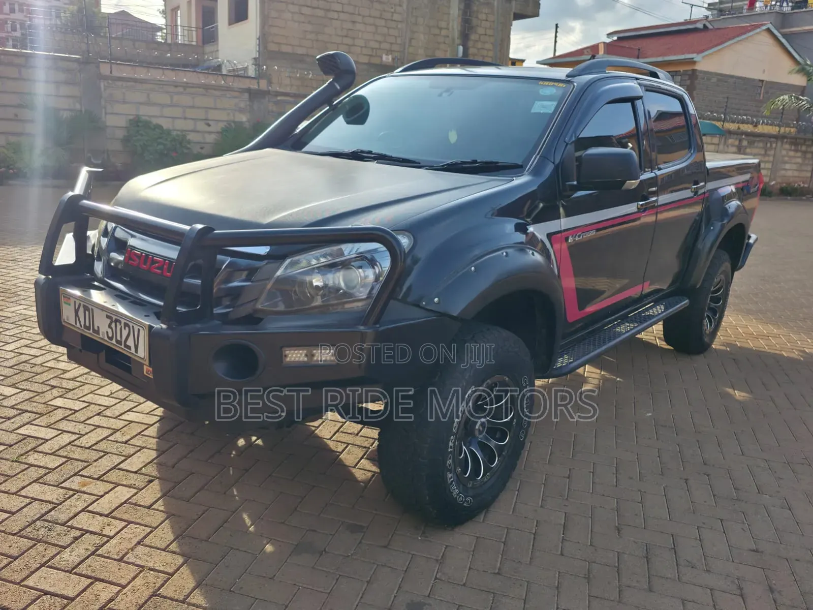 Isuzu D-MAX 2015 Black