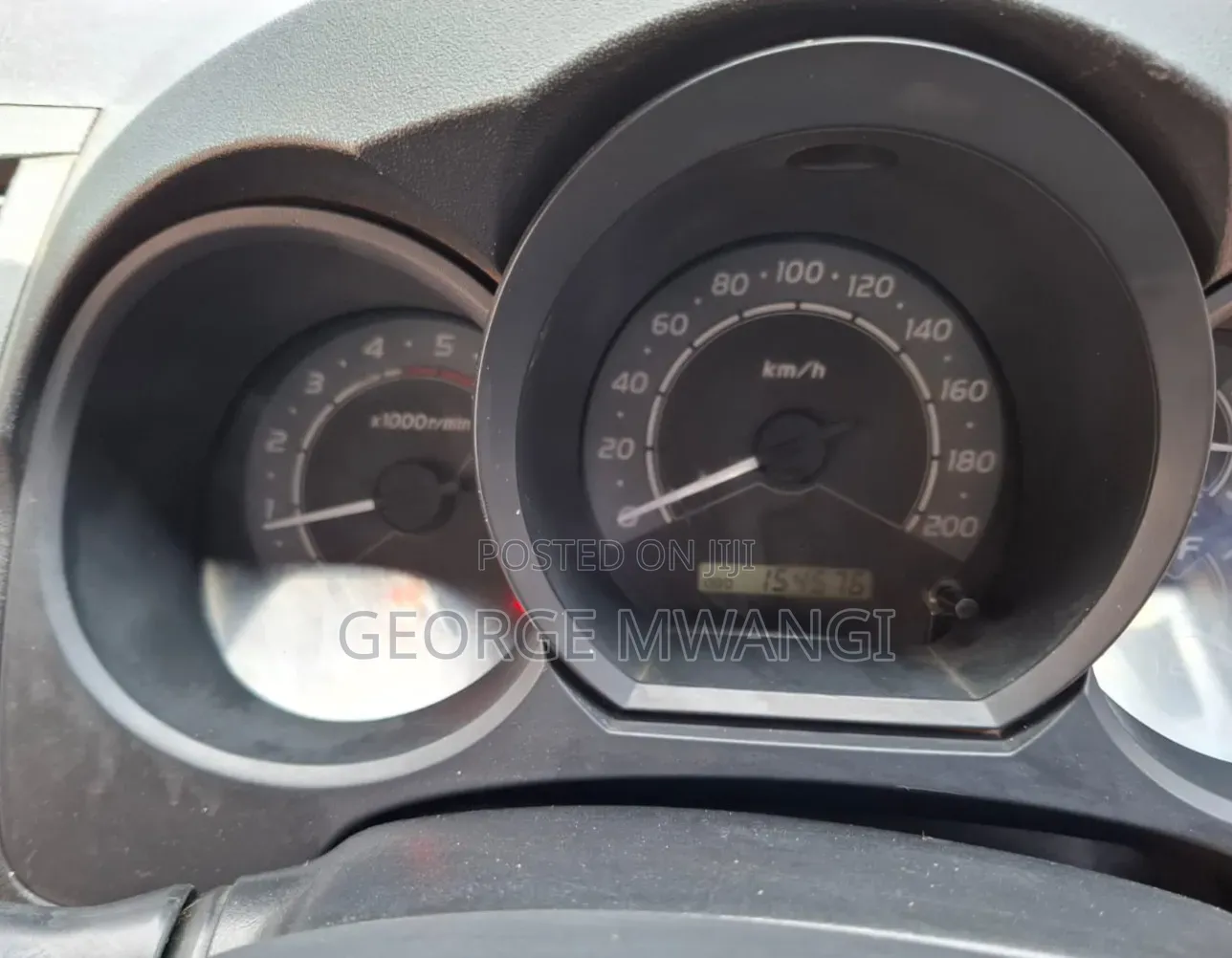 Toyota Hilux 2011 White
