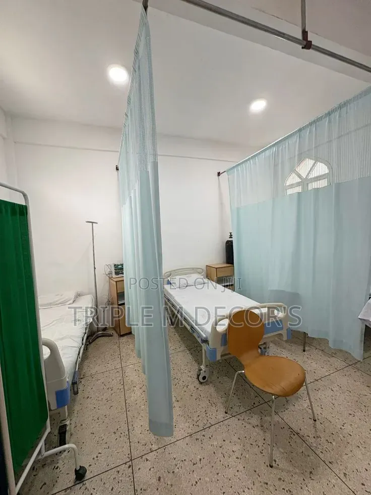 Hospital Curtains With Strong Mesh Tops