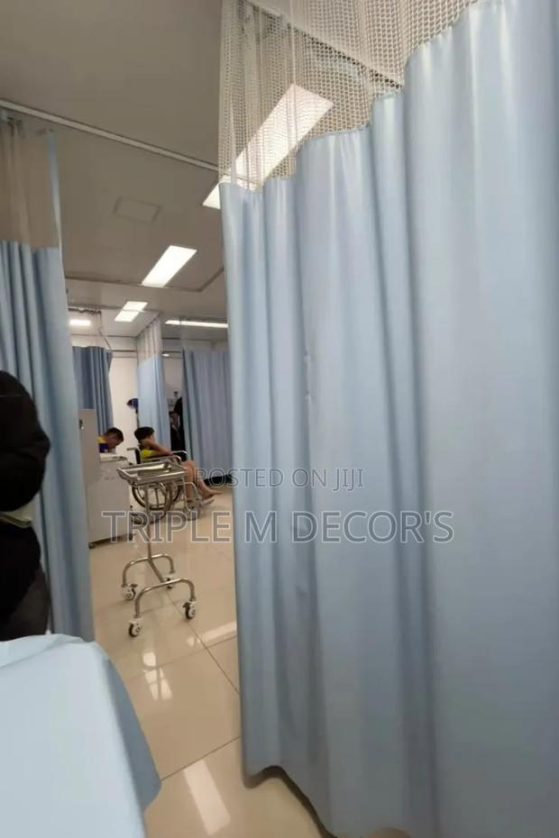 Long Lasting Medical Privacy Curtains - thumbnail 2