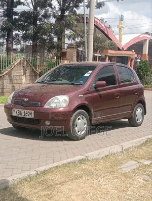Toyota Vitz 2001 Maroon