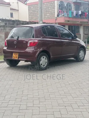 Toyota Vitz 2001 Maroon