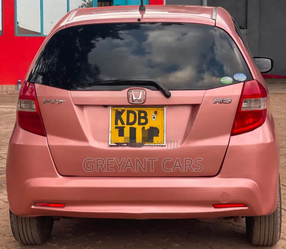 Honda Fit 2013 Pink